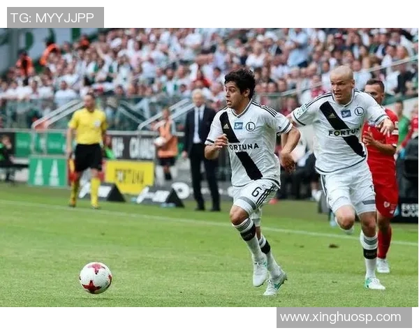 华沙军团与科克城激战正酣双方争夺胜利的精彩瞬间回顾