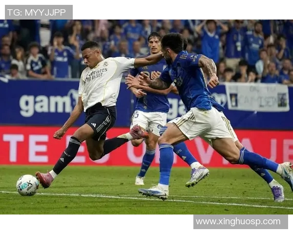 皇马主场大胜罗马四球零封展现强大实力与团队默契