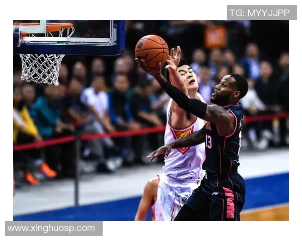 广东东莞银行迎战深圳队全力争胜展现球队实力与决心