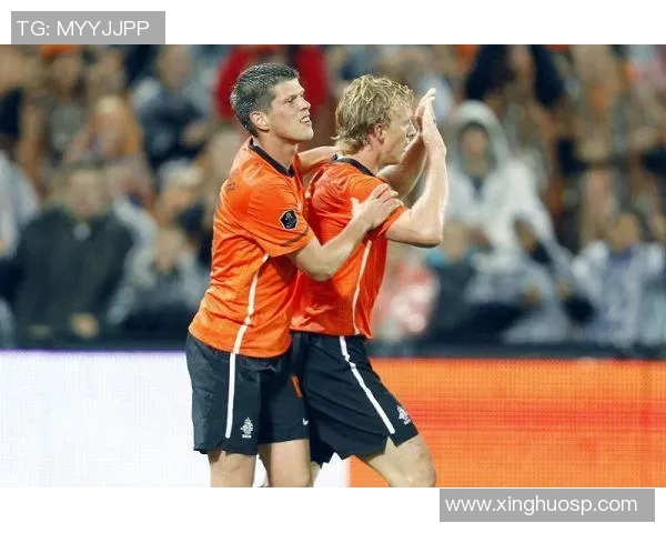 亨特拉尔与范佩西的巅峰对决谁才是真正的足球传奇