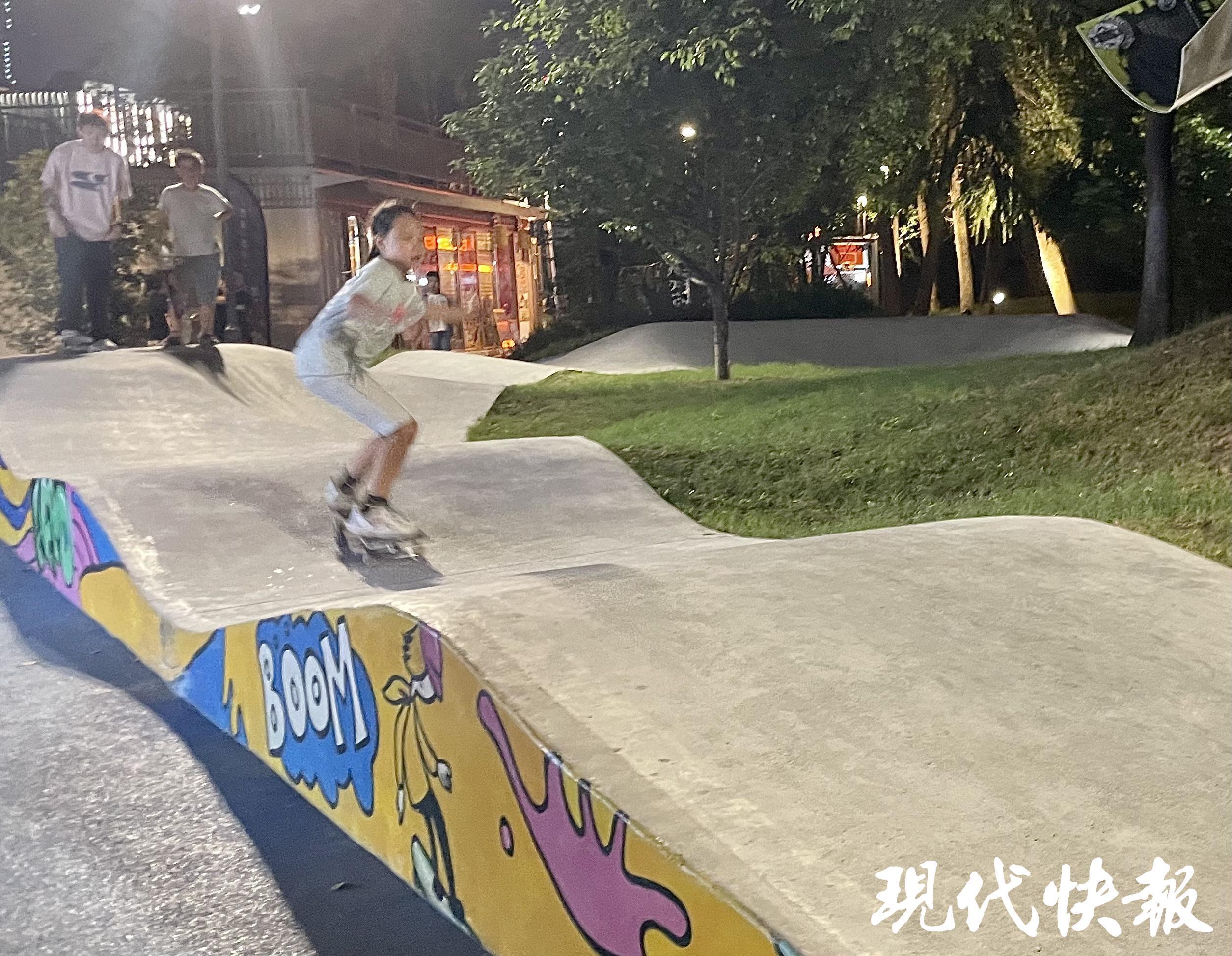 亚盈体育平台文脉华章｜奥运刮起“潮玩”风体育文化的年轻态表达(图4)